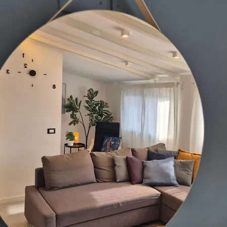 Piccola Casa Con Giardino *