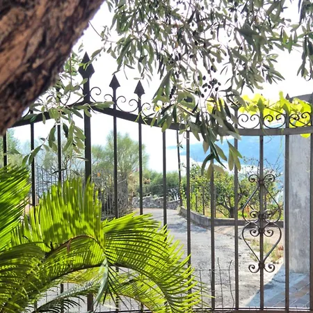 Piccola Casa Con Giardino * Sanremo