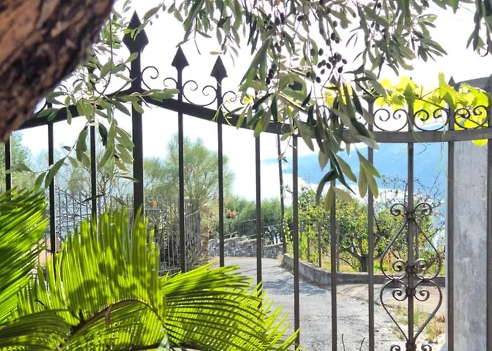 Piccola Casa Con Giardino * San Remo